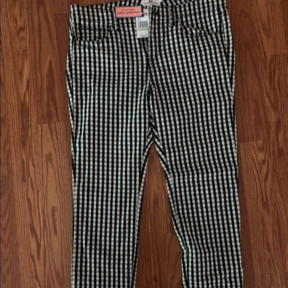 Vineyard Vine Black and White Checkered Pant